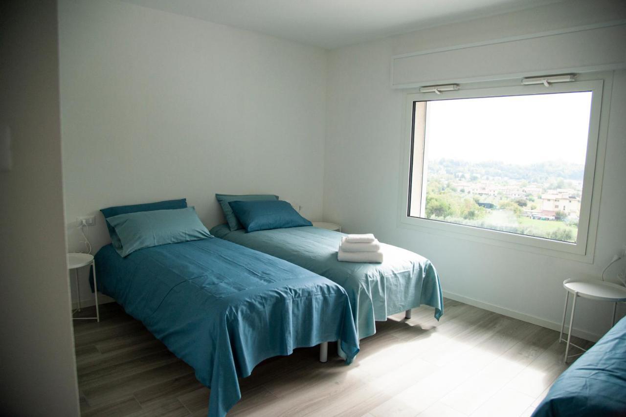 Casa Vittoria Guest House 로마노 데젤리노 외부 사진