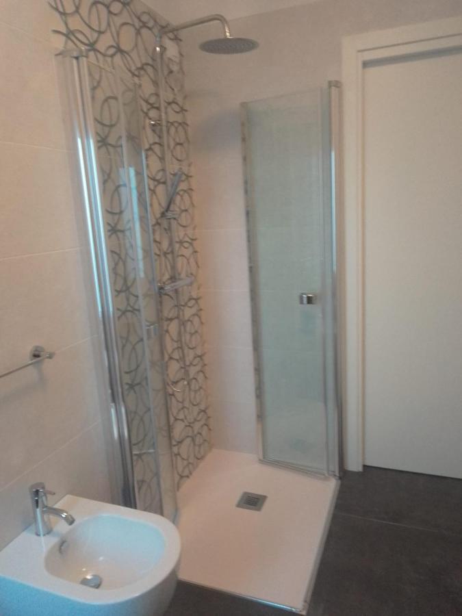 Casa Vittoria Guest House 로마노 데젤리노 외부 사진