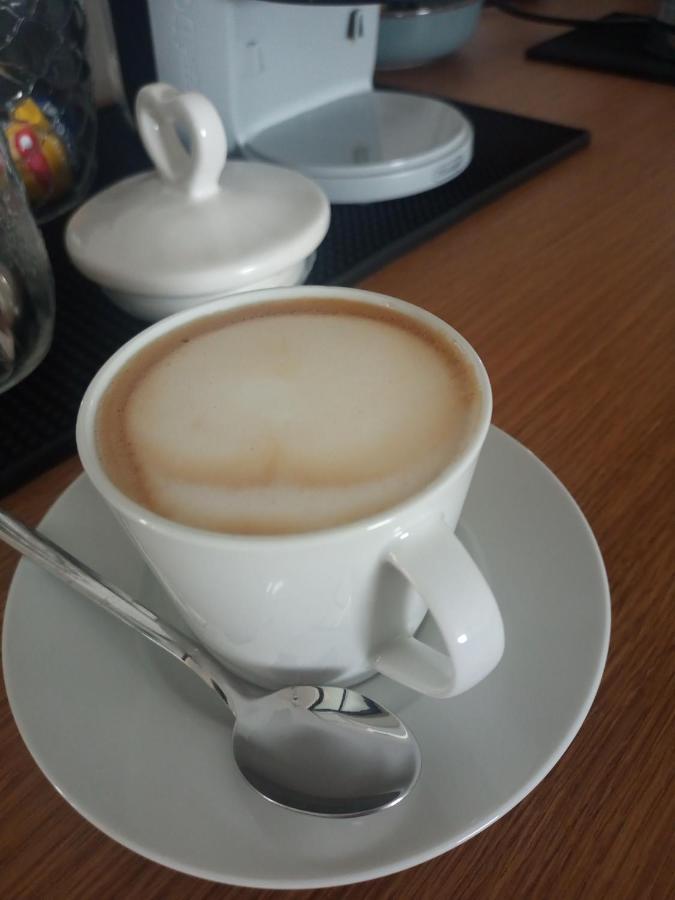 Casa Vittoria Guest House 로마노 데젤리노 외부 사진