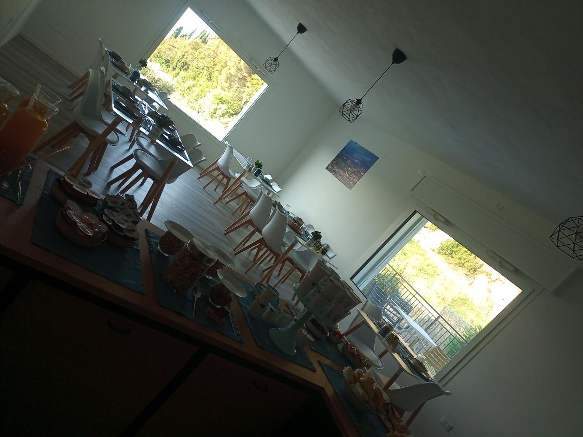 Casa Vittoria Guest House 로마노 데젤리노 외부 사진